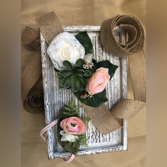 Belly Corsage - Succulent - Burlap Ribbon - Picture 2 of 3